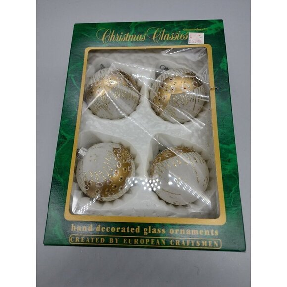 4 Vintage COMMODORE CHRISTMAS Glass Ornament Hand Decorated Made in Romania ball - Picture 1 of 5